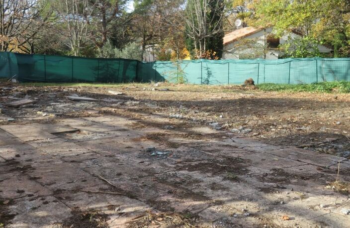 Terrain à vendre  DIGNE LES BAINS (04)  1125 M2 avec C U positif — photo 2