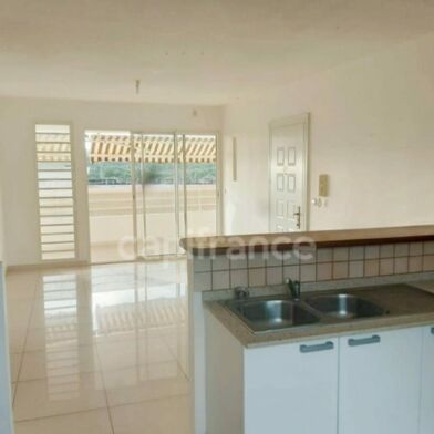 Appartement 3 pièces 228960 €