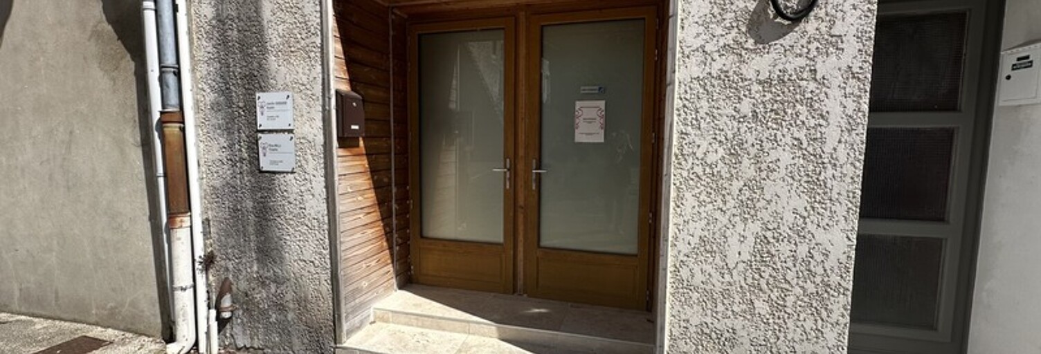 Local industriel 4 Pièces 87 m² à vendre à Barbezieux-Saint-Hilaire (16300)