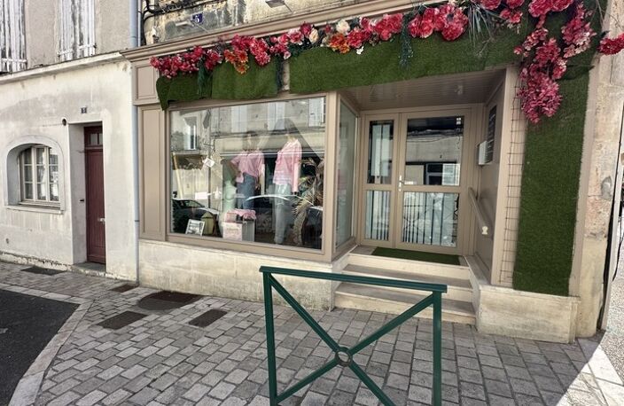 Local/bureau à vendre BARBEZIEUX SAINT HILAIRE (16) - 87m² — photo 2