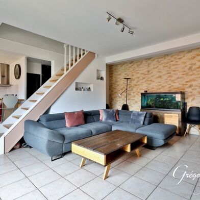 Appartement 3 pièces 240000 €