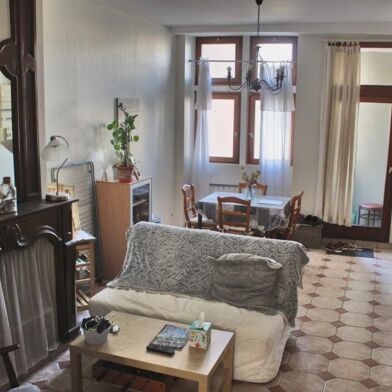 Appartement 3 pièces 906 €