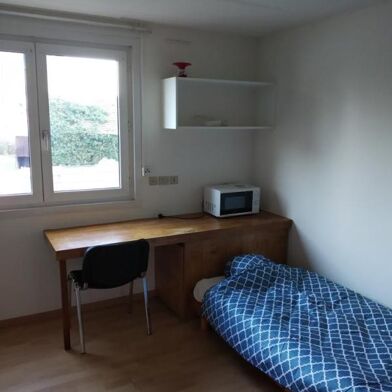 Appartement 1 pièces 370 €
