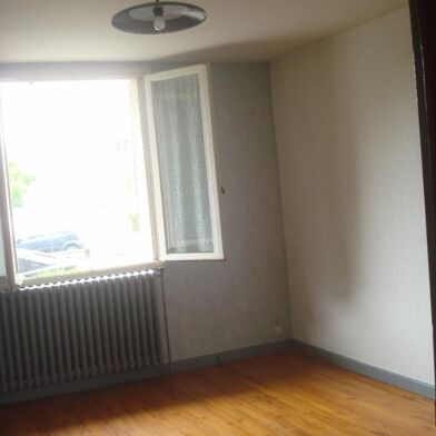 Appartement 3 pièces 530 €