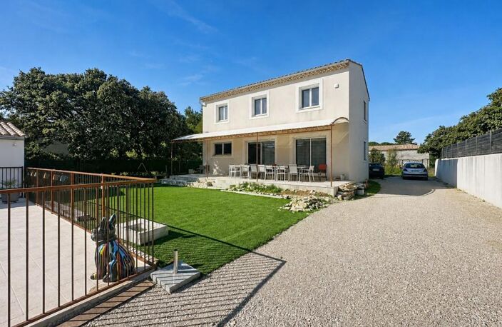 Maison À Vendre, Sorgues, 135 m², 4 chambres, Jardin clos, piscine, Garage — photo 4