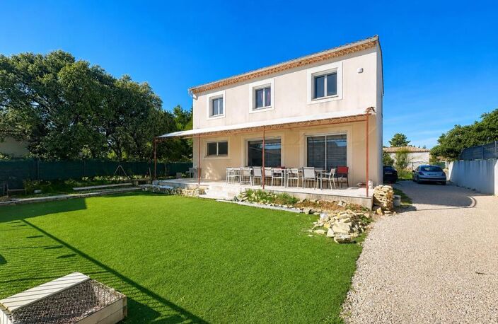 Maison À Vendre, Sorgues, 135 m², 4 chambres, Jardin clos, piscine, Garage — photo 5