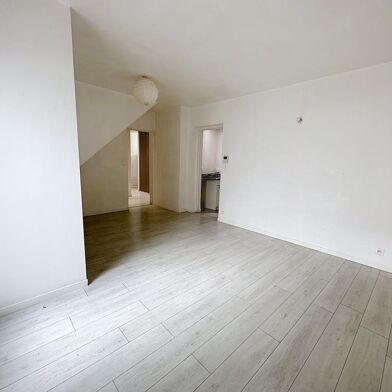 Appartement 1 pièces 470 €