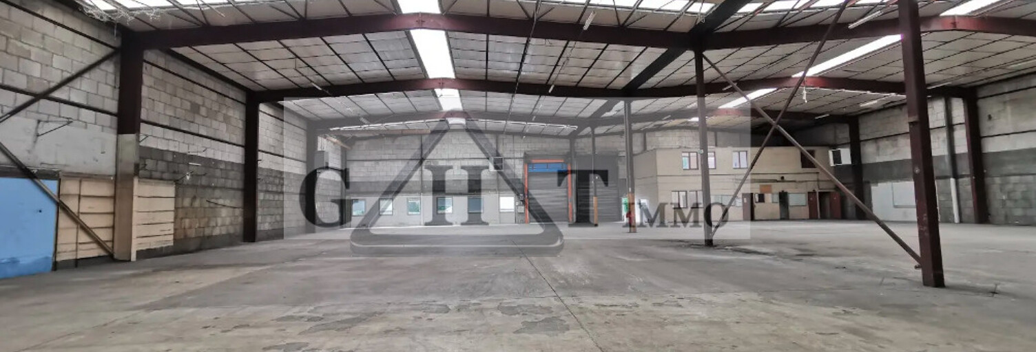 Local industriel  1752 m² à vendre à Plaisir (78370)