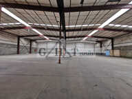 ENTREPOT-BUREAUX DE 1600M2 EN VENTE A PLAISIR ! — photo 4