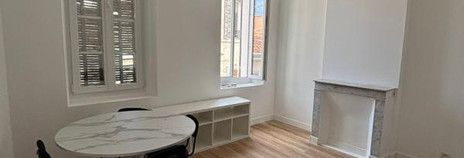 Appartement  40 m² à louer à Marseille 4 (13004)