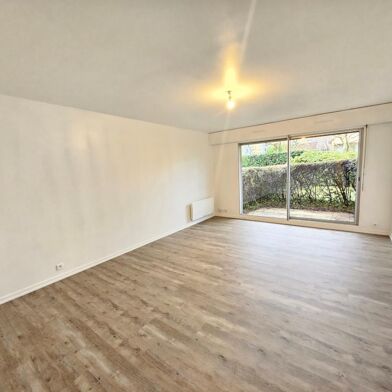 Appartement 1 pièces 810 €