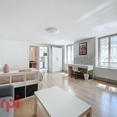 Appartement 1 pièces 650 €