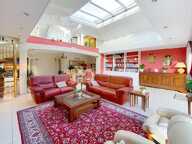 Maison À Vendre avec 1319 m² de terrain — photo 2