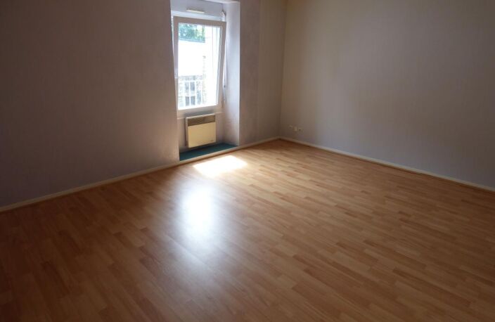 Maison À Vendre à Bains sur Oust — photo 5