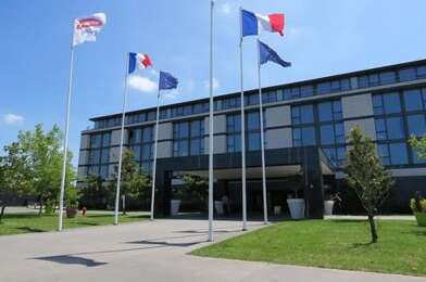 Appartement 1 pièces 111242 €