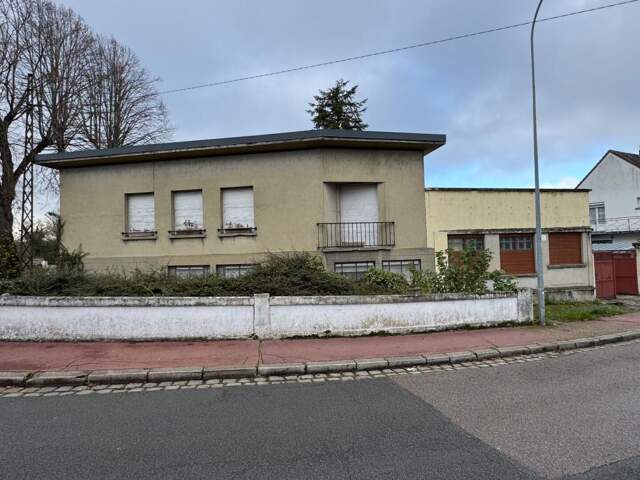 Maison à Abbeville 10 pièce(s) 212 m2 proche centre ville — photo du bien