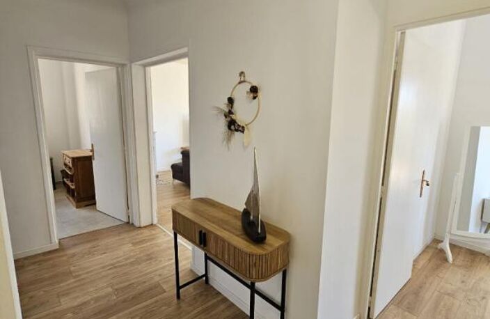 Propriano centre, Appartement  4 pièce(s) 105.58 m2 balcon 30 m2, parking, petite vue mer — photo 5
