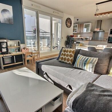 Appartement 5 pièces 341250 €