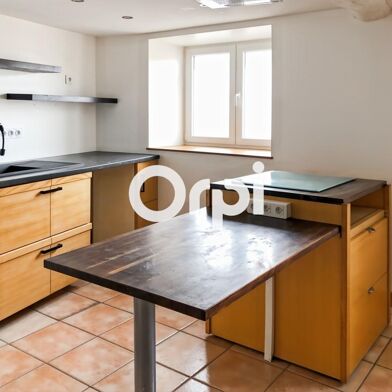 Appartement 4 pièces 650 €