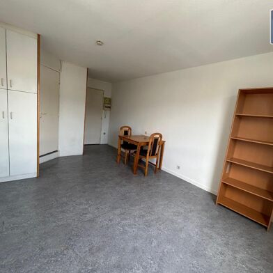Appartement 1 pièces 422 €