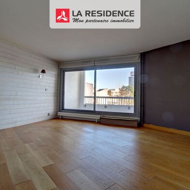 Appartement 4 pièces 249000 €