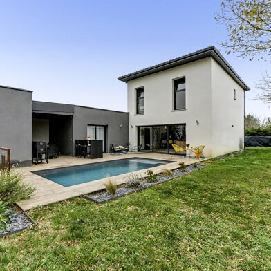 Maison 5 pièces 439000 €