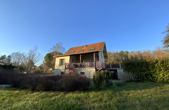 Maison familiale avec piscine, terrasses et garages - 10 Min — photo 3