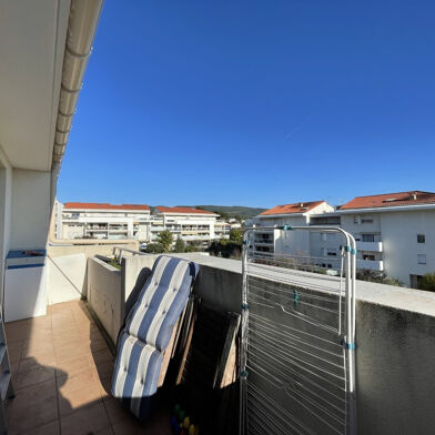 Appartement 2 pièces 752 €