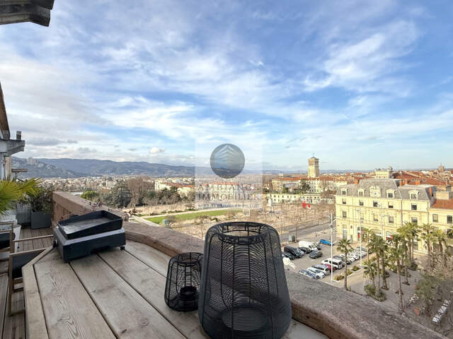 Appartement avec vue dégagée en hyper-centre — photo du bien