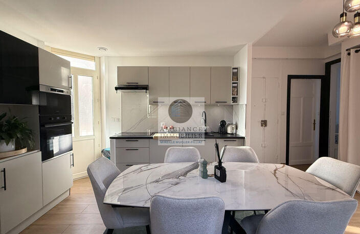 Appartement avec vue dégagée en hyper-centre — photo 3