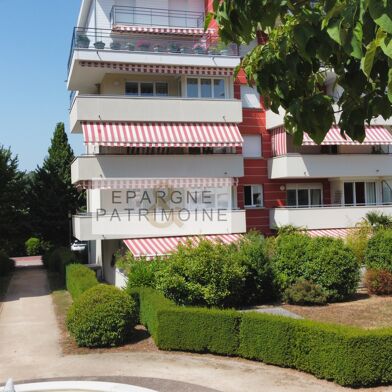 Appartement 4 pièces 244000 €