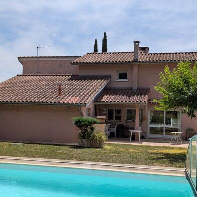 Maison 6 pièces 599000 €