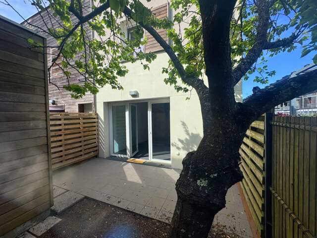 MAISON DE VILLE RECENTE - JARDIN - PARKING - EYSINES — photo du bien