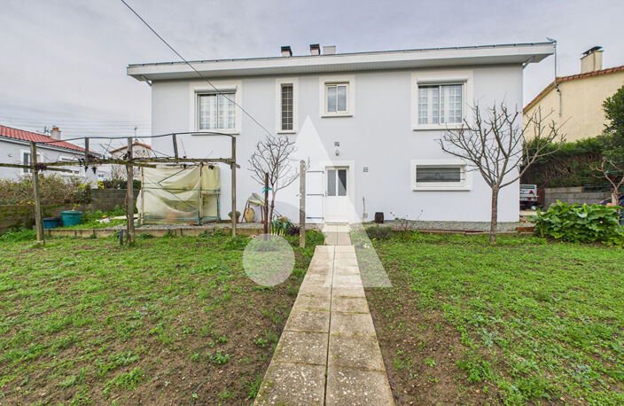 BOURG SOUS LA ROCHE - Maison de 97 m² habitable + Sous sol + Véranda — photo 4