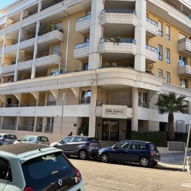 Appartement 2 pièces 920 €