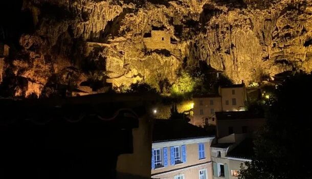 Appartement 6 pièces  à vendre Cotignac 83570