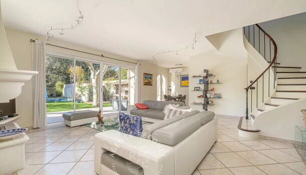 Villa / Maison 5 pièces  à vendre Marseille 8eme 13008