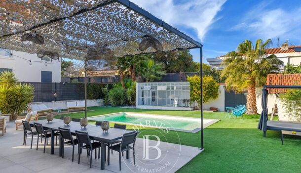 Villa / Maison 9 pièces  à vendre Marseille 9eme 13009