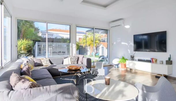 Villa / Maison 9 pièces  à vendre Marseille 9eme 13009