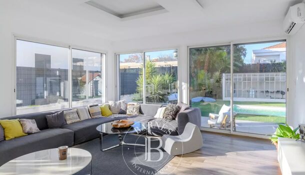 Villa / Maison 9 pièces  à vendre Marseille 9eme 13009