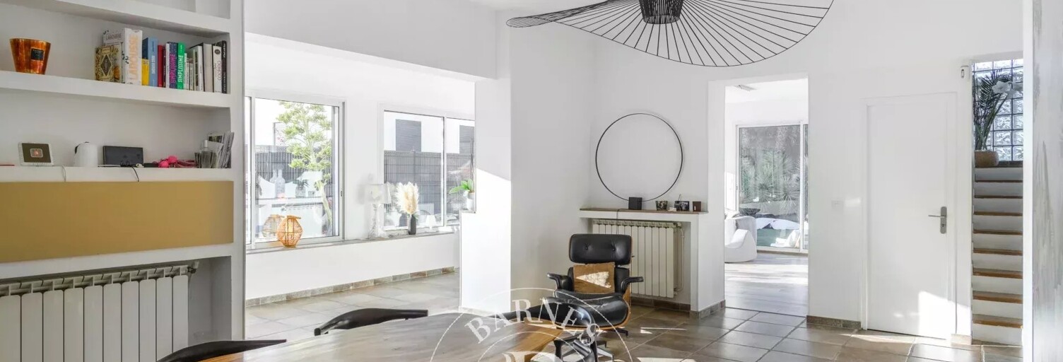 Maison 9 Pièces 224 m² à vendre à Marseille 9 (13009)