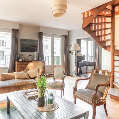 Appartement 7 pièces 990000 €