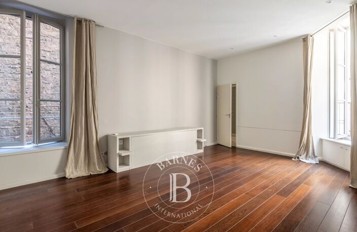 LYON 2 - AINAY- Appartement de 230,80 m² - 5 chambres - balcons - Garage — photo 4