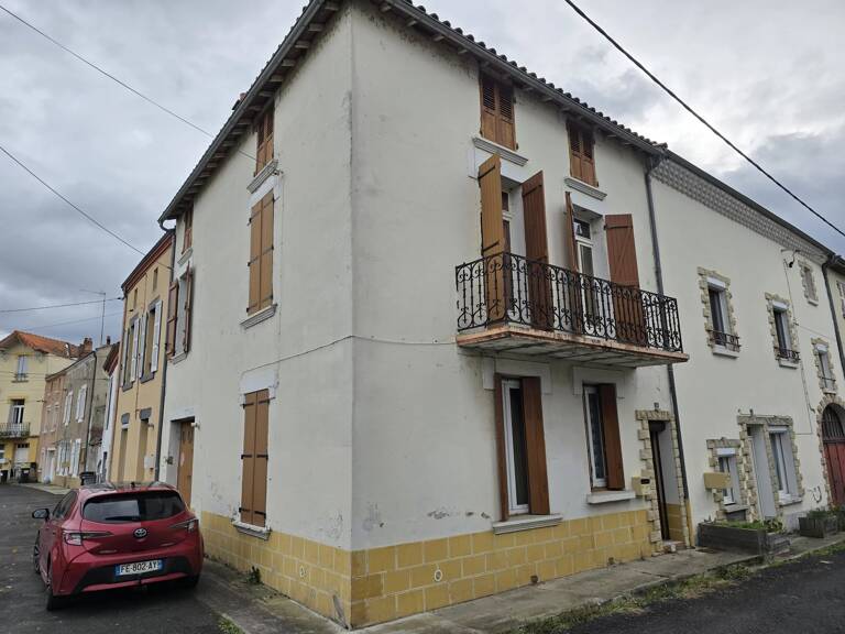 MAISON DE BOURG LUMINEUSE DANS SECTEUR TRES CALME — photo 1