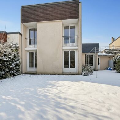 Maison 6 pièces 220000 €