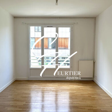 Appartement 3 pièces 850 €