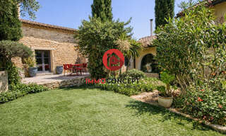 Maison 9 Pièces 205 m² à vendre à Pujaut (30131)