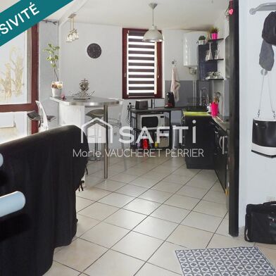 Appartement 2 pièces 156800 €