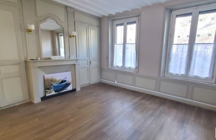 CENTRE-VILLE de Lisieux, toutes commodités à pied — photo 4