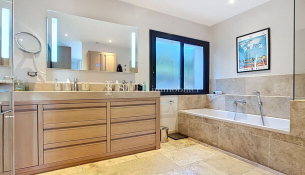 Villa / Maison 6 pièces  à vendre Sainte-Maxime 83120